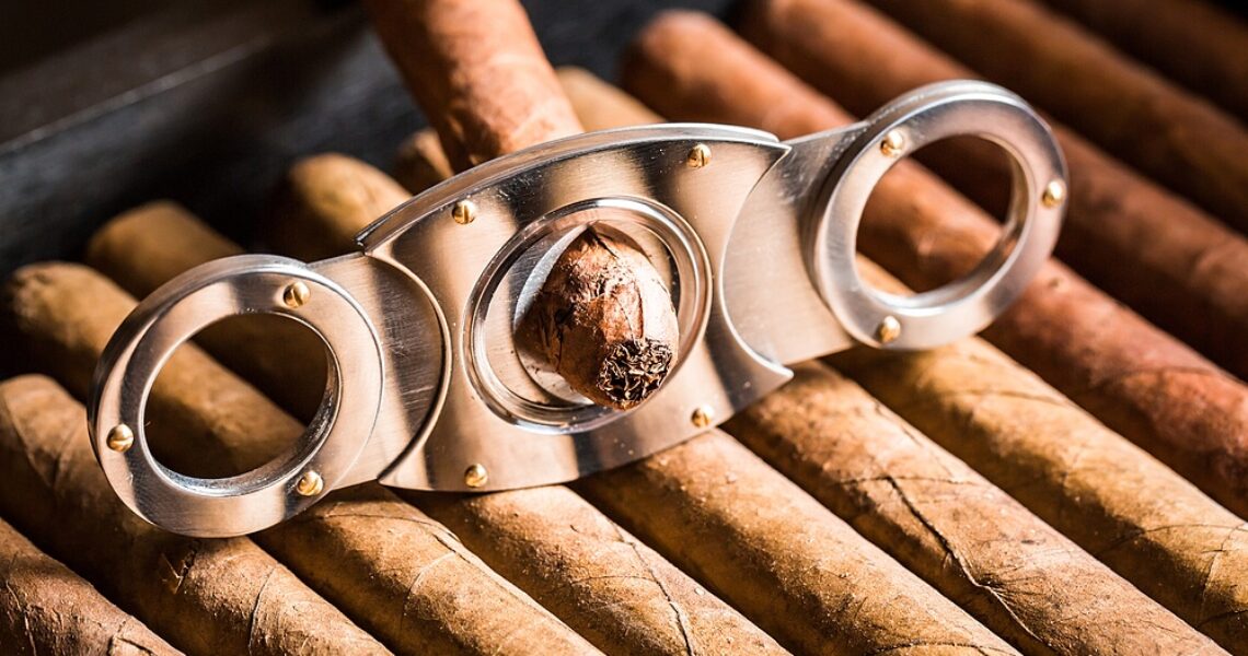 bUY CIGAR CUTTERS ONLINE